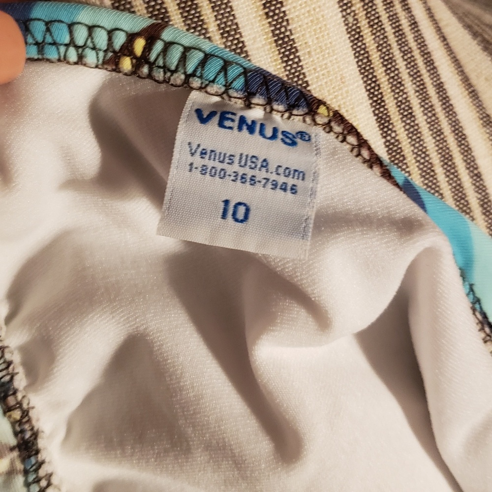 Venus Tankini - Picture 3 of 3